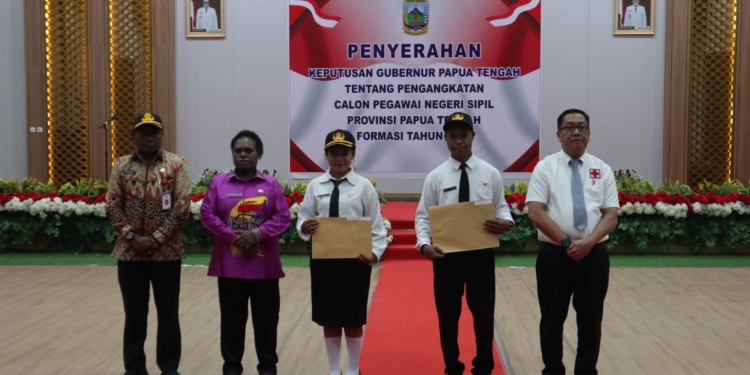 Pemerintah Provinsi Papua Tengah Resmi Serahkan SK CPNS Formasi 2024