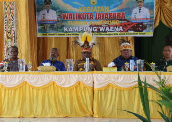 Turkam di Kampung Waena, Wali Kota Jayapura Disambut Tua Adat dan Warga Kampung Setempat