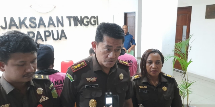 Kejari Jayawijaya Tetapkan 2 Tersangka Perkara Korupsi Pembangunan Puskesmas Nipsan Kabupaten Yahukimo