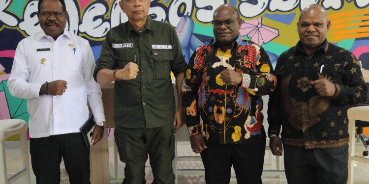 Bertemu Wamensos, Gubernur Papua Tengah Harap Sekolah Rakyat Dibangun di Nabire dan Mimika