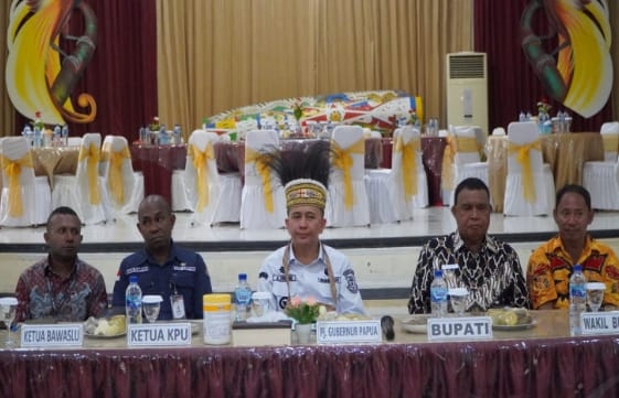 Pj Gubernur Ajak Warga Kepulauan Yapen Sukseskan PSU Pilgub Papua