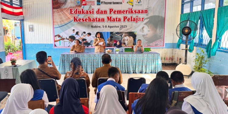 Sambut HUT RI Ke-80 Tahun, 1.043 Pelajar SMP di Nabire Dapatkan Edukasi Dan Pemeriksaan Mata Secara Gratis Oleh PT. Freeport