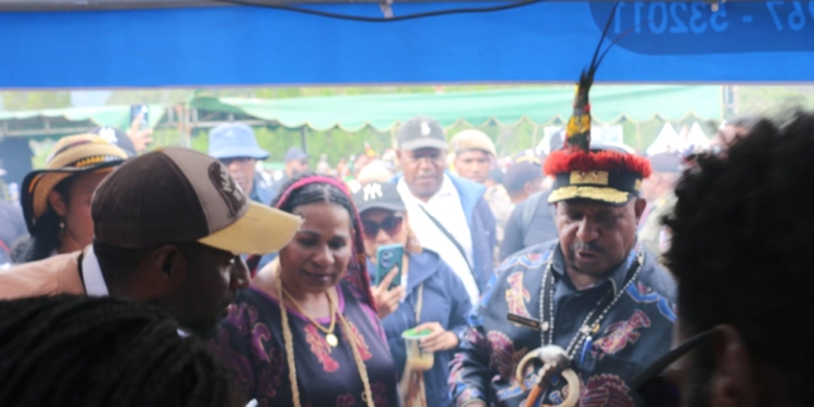 Ketua Dekranasda Papua Pegunungan, Ny. Yuliana K. Pahabol: FBLB Jadi Ruang Tumbuh Bagi UMKM dan Ekonomi Keluarga
