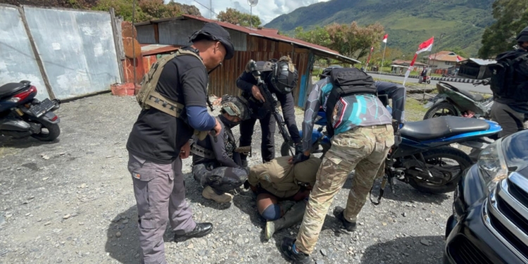 Tanpa Perlawanan Anggota KKB, Konara Enumbi Berhasil di Tangkap di Kampung Usir Depan Puncak Jaya