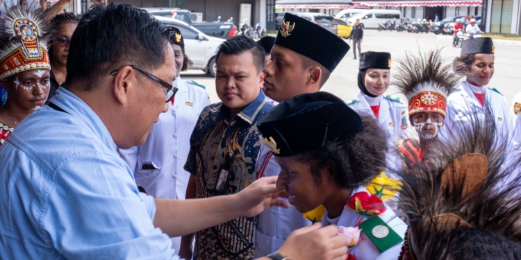 Tiba Di Nabire, Pemprov Papua Tengah Sambut Kepulangan 2 Putra Putri Paskibra Tingkat Nasional