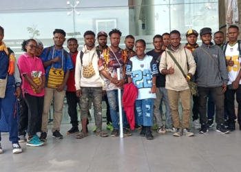 Pemda Dogiyai Kirim 30 Calon Mahasiswa ke Surabaya Lanjut Kuliah Kesehatan