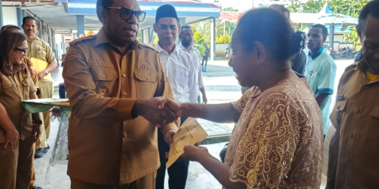 Pemda Keerom Bantu 15 Koperasi Orang Asli Papua Dari Sumber Dana Otsus, Total Bantuan 150 Juta