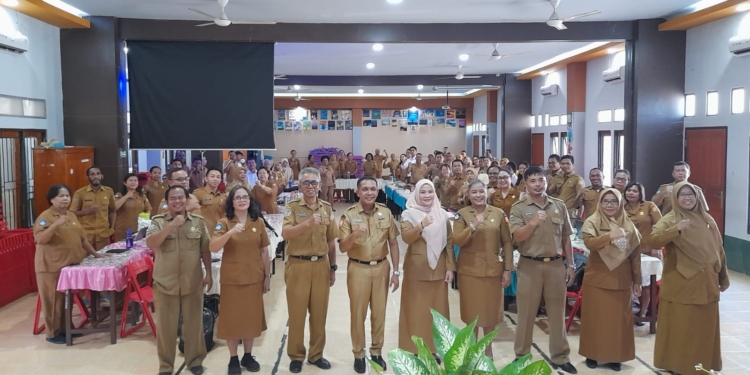 Guru di SMA 4 Jayapura Ikut Workshop Pembelajaran Mendalam, Kadis: Perubahan Siswa Harus Dari Ruang Kelas