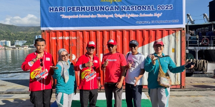 Maknai Hari Perhubungan Nasional, PT Pelni Cababang Jayapura Gelar Jalan Santai