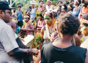 8 Jam Telusuri Sungai Bias, Bupati Keerom Akhirnya Bertemu Masyarakat Kampung Niliti