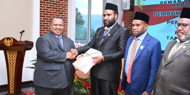 DPR Papua Pegunungan Resmi Buka Pembahasan Raperdasi Perubahan APBD Tahun 2025