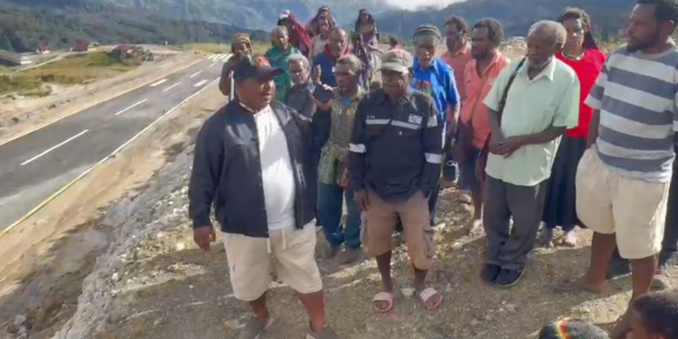 Pendaratan Perdana Bandara Baru di Yahukimo, Wakil Gubernur Ones Pahabol: Akses Penerbangan Jadi Kunci Majukan Papua Pegunungan