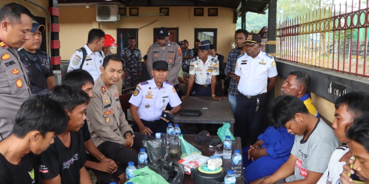 7 Korban Selamat Laka Laut, Kapolres Yapen: Pastikan Penanganan Medis dan Psikologinya