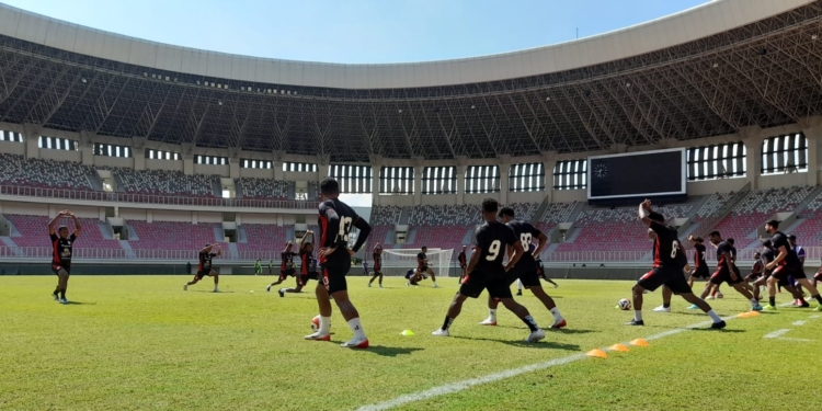 Persipura Jayapura Kontra Persiba  Jadi Ujian Awal Rahmad Darmawan