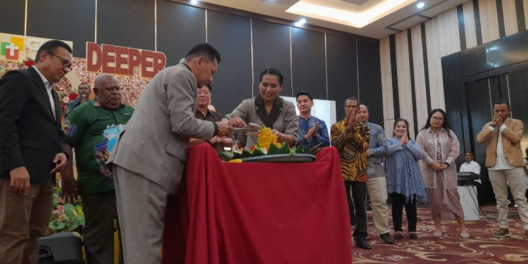 Sekda Jayapura: Gereja Berperan Penting Bangun Karakter dan Moral Masyarakat