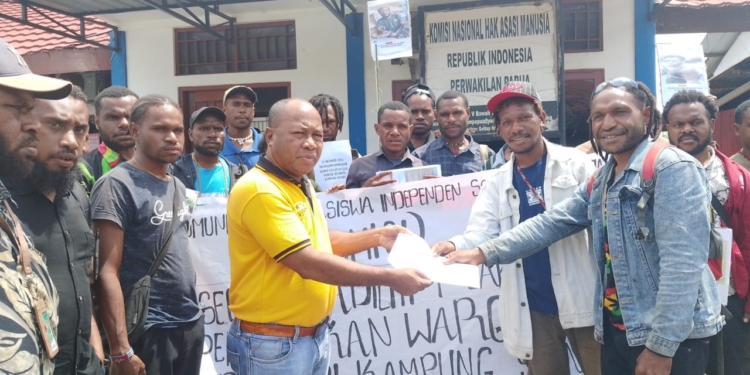 ‎Dugaan Pelanggaran HAM di Intan Jaya, Mahasiswa dan LBH Papua Laporkan ke Komnas HAM Papua