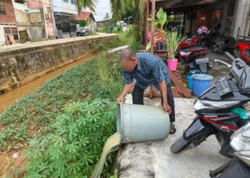 Musnahkan Minuman Keras Ilegal Jenis Ballo, Polresta Hadirkan Pemilik Barang Bukti