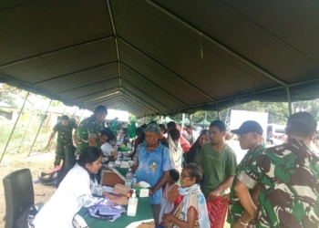 ‎Menyambut Natal, Rindam XVII/Cendrawasih Memberikan Pengobatan Gratis Kepada Masyarakat Sentani