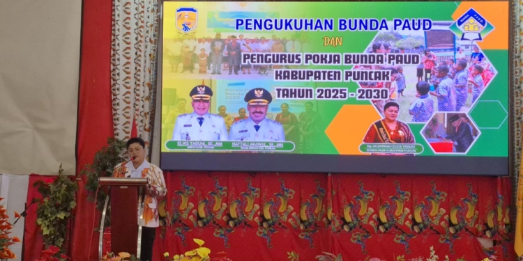 Ny. Sujatinah Tabuni: Posyandu Aktif, PAUD Berkualitas, Kerajinan Bangkit di Puncak