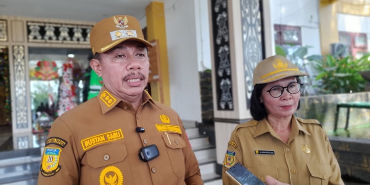 Wakil Walikota Jayapura Ingatkan ASN Tingkatkan Disiplin Kerja dan Ikut Menjaga Lingkungan Sekitar