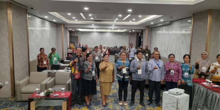 Tutor PKBM di Jayapura Ikut Bimtek Pengimbasan Terkait Pembelajaran Mendalam 2025