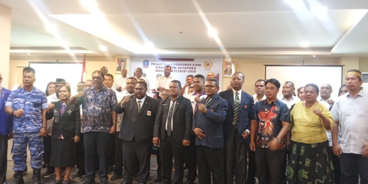 Wabup Haris Yocku Resmi Dilantik Sebagai Ketua KONI Kabupaten Jayapura