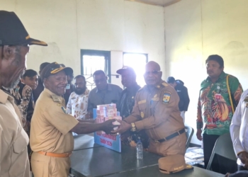 Pemkab Puncak Salurkan Rp 53 Miliar Dana Desa Tahap II, Bupati Elvis Tabuni Tekankan Transparansi dan Pembangunan Kampung