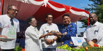 PJ Sekda Hadiri Perayaan Hut Ke-43 SMAN 2 Jayapura Tahun 2025  