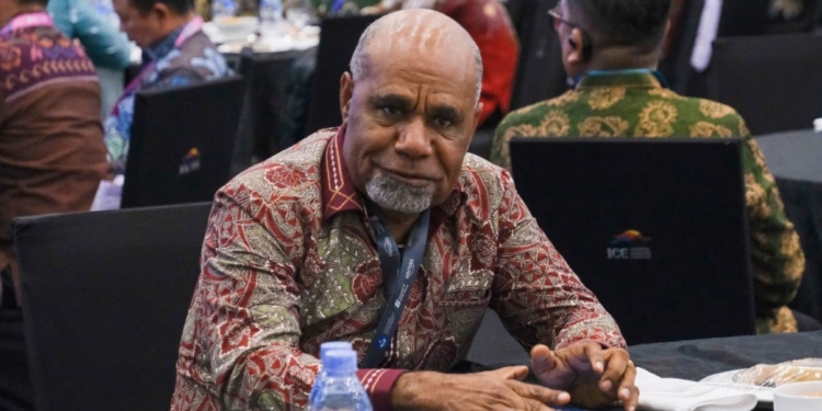 Wagub Papua Tengah Deinas Geley: Wartawan Adalah Cahaya di Tengah Gelapnya Informasi