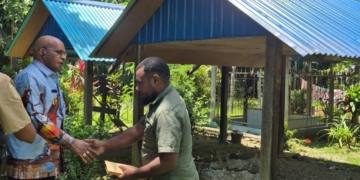 Ziarah Penuh Haru Elvis Tabuni di Nabire: Dari Sahabat Seperjuangan untuk Sebuah Janji yang Belum Usai