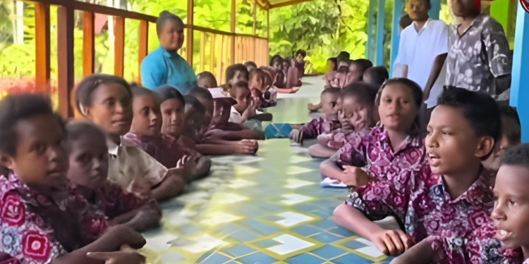 Sekolah Sepanjang Hari Perkuat SDM Papua Tengah