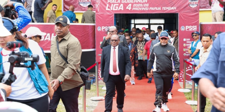 Gubernur Meki Nawipa Resmi Buka Liga 4 Papua Tengah Di Mimika, Panggung Talenta Muda Papua Menuju Nasional