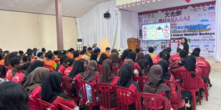 Ratusan Pelajar Jayapura Antusias Tonton Film Jepang “Bento Harassment” di Festival Bunkasai MGMP Papua