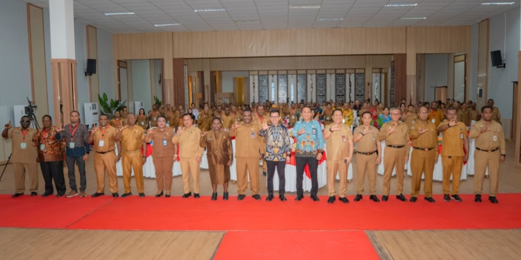 Papua Tengah Tuan Rumah Rakor ASN Se-Tanah Papua. Sekda Papua Tengah: ASN Profesional Kunci Percepatan Pembangunan di Tanah Papua