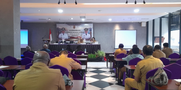 Dana Otsus Jayapura 2026 Dikucur Bertahap, Desi Wanggai Tegaskan Harus Tepat Sasaran untuk Orang Port Numbay