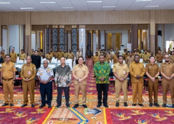 Sekda Papua Tengah Buka Lokakarya Penyusunan Roadmap PAD Berbasis Potensi Daerah