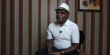 Dari Elias ke Elvis: Tangis Haru, Disiplin, dan Jalan Panjang Sang Bupati Puncak