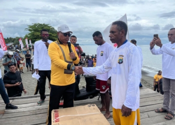 Jefry Bisai Juara Lomba Motor Tempel HUT ke-2 Polda Papua Tengah