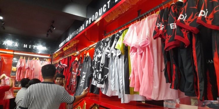 Resmi! Store Jersey Persipura dan Fasilitas Olahraga Terpadu Hadir di Jayapura
