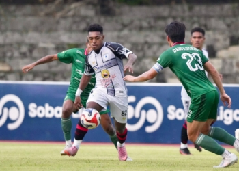 Foto humas tim
Keterangan " suasana pertanding persipura kontra palu di solo, jateng (26/4/2026).