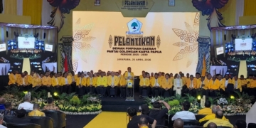 Lantik Pengurus DPD Golkar Papua, Bahlil Tekankan Konsolidasi Perkuat Basis