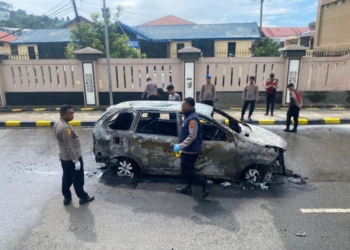 Polisi Selidiki Mobil Avanza yang Terbakar di Depan Polda Papua, Diduga Muat BBM