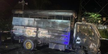Ricuh Usai Laga Persipura Vs Adhyaksa FC, 3 Truk Polisi, Ambulans Dibakar, Puluhan Kendaraan Warga Hilang Dan Dibakar