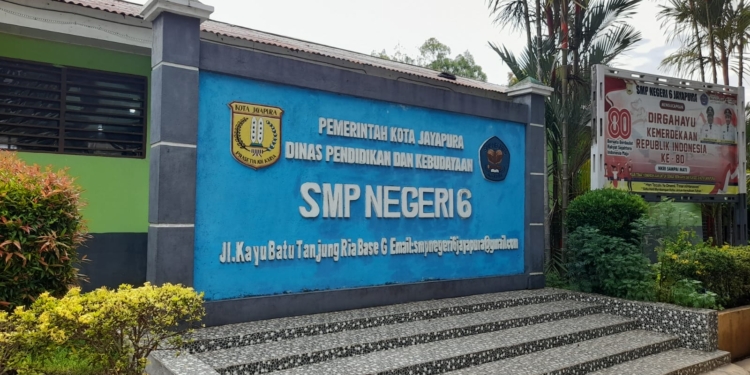 TKA Ulang Digelar, 213 Siswa SMPN 6 Jayapura Tetap Hadir di Tengah Kendala Jaringan dan Listrik