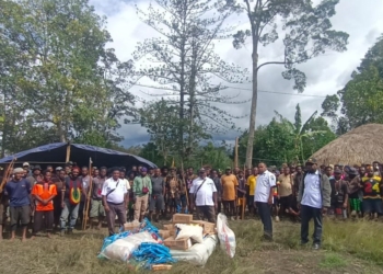 Di Tengah Rasa Takut, Pemerintah Hadir Menyalurkan Bantuan untuk Pengungsi Konflik Wamena