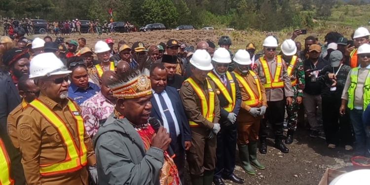 Bupati Puncak apresiasi dukungan pemilik ulayat dalam membangun pusat pemerintahan