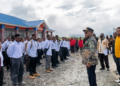Temui 317 Siswa/Siswi Di Bandara Aminggaru Ilaga, Ini Pesan Penting Dari Bupati Elvis Tabuni