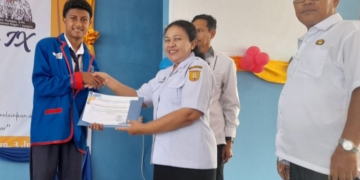 SMP Negeri 1 Jayapura Luluskan 366 Siswa, Torehkan Kelulusan 100 Persen