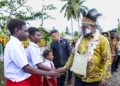 Gubernur Meki Nawipa Gelontorkan Rp77,8 Miliar Biayai Program Pendidikan Gratis di Papua Tengah