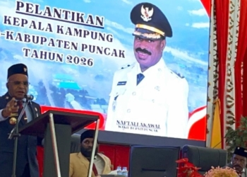 Bupati Elvis Tabuni Tegas: Tak Ada Lagi ASN Rangkap Jabatan Kepala Kampung di Puncak